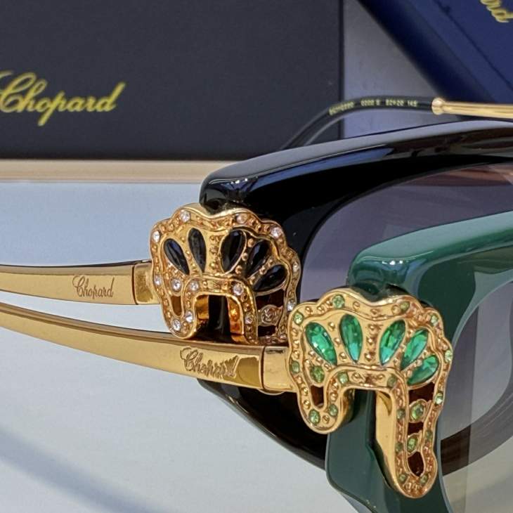 Picture of Chopard Sunglasses _SKUfw74776559fw